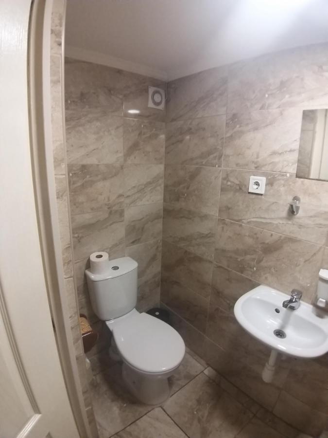Deniz Guesthouse Budapest Ngoại thất bức ảnh