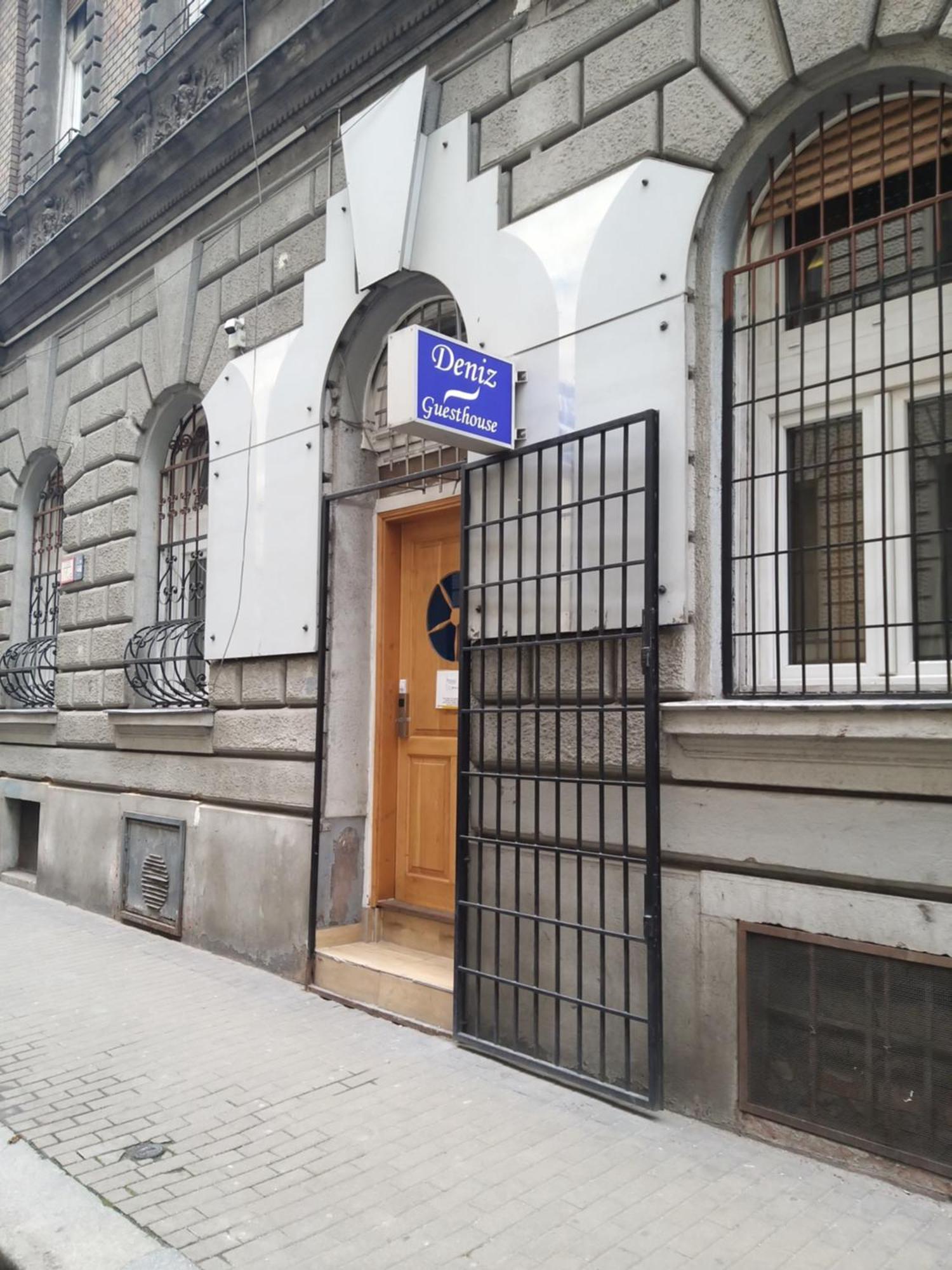 Deniz Guesthouse Budapest Ngoại thất bức ảnh